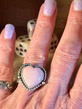 Load image into Gallery viewer, Conch Heart