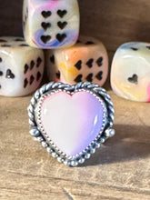 Load image into Gallery viewer, Conch Heart