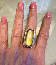 Load image into Gallery viewer, Golden Sunstone Ring